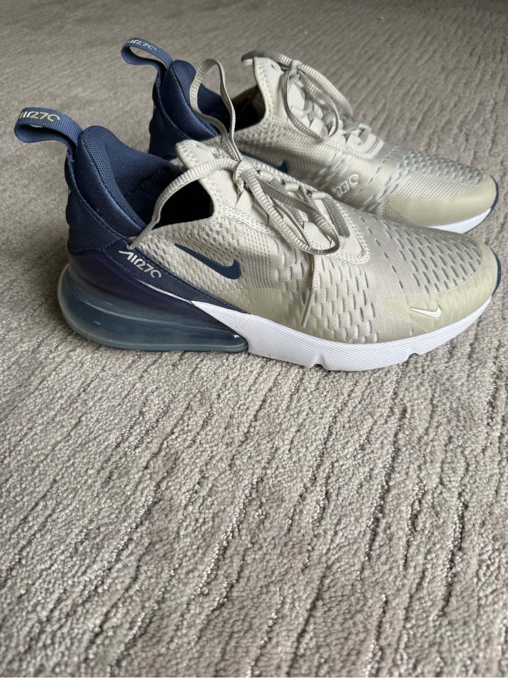 Nike AirMax 270 Women’s 8.5